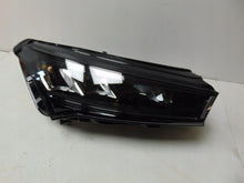 Laden Sie das Bild in den Galerie-Viewer, Frontscheinwerfer Skoda Enyaq 5LB941016F LED Rechts Scheinwerfer Headlight
