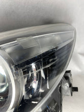 Laden Sie das Bild in den Galerie-Viewer, Frontscheinwerfer Mazda 3 BACS-51040 Links Scheinwerfer Headlight SCH5693730947re