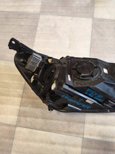 Laden Sie das Bild in den Galerie-Viewer, Frontscheinwerfer Ford JX7B-13W030-AE Links Scheinwerfer Headlight SCH4719478779bp