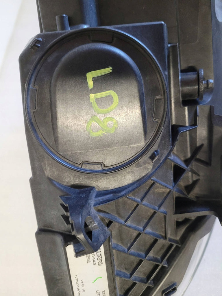 Frontscheinwerfer Volvo V40 31420443 Full LED Ein Stück (Rechts oder Links) SCH2338037388kw