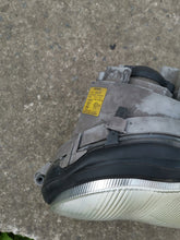 Load image into Gallery viewer, Frontscheinwerfer Mercedes-Benz W203 2038201161 Xenon Links Headlight SCH4667059334et