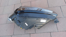 Laden Sie das Bild in den Galerie-Viewer, Frontscheinwerfer Skoda Karoq 57B941035B Full LED Ein Stück (Rechts oder Links) SCH3198936074mt