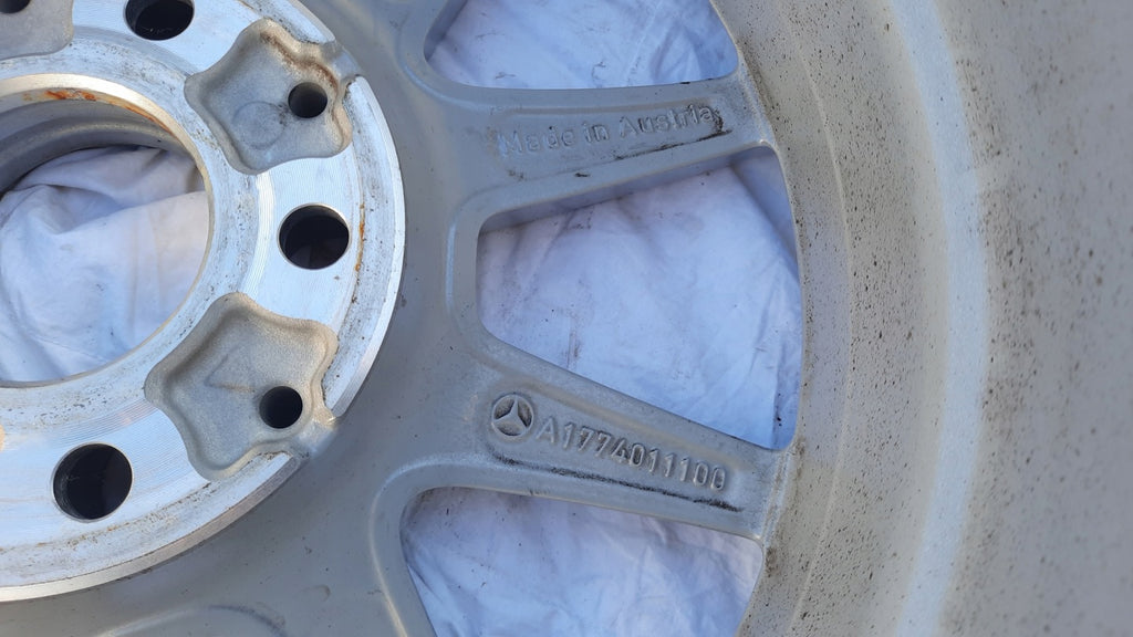 1x Alufelge 16 Zoll 6.5" 5x112 44ET Glanz Silber A1774011100 Mercedes-Benz W177 FEL3084842439su