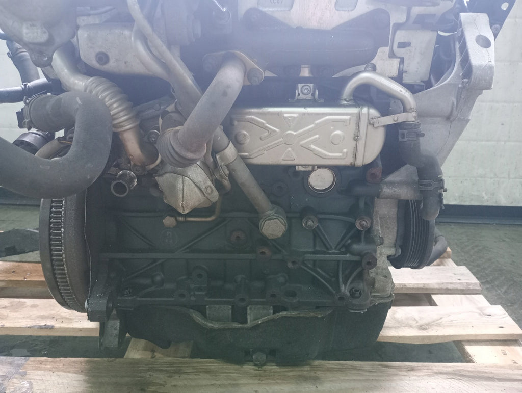 Motor Audi Skoda VW CFG 2.0 TDI 170PS Diesel Engine Unkomplett