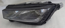 Laden Sie das Bild in den Galerie-Viewer, Frontscheinwerfer Skoda Octavia IV 5E4941015B Links Scheinwerfer Headlight SCH4523123017px