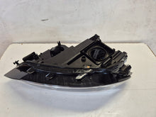 Laden Sie das Bild in den Galerie-Viewer, Frontscheinwerfer VW Touran 5TB941082A Rechts Scheinwerfer Headlight SCH3639698056gc