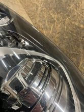Laden Sie das Bild in den Galerie-Viewer, Frontscheinwerfer Porsche Macan 95b 95B941031CF Links Scheinwerfer Headlight SCH4457878562se