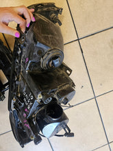 Laden Sie das Bild in den Galerie-Viewer, Frontscheinwerfer BMW X5 E53 Xenon Ein Stück (Rechts oder Links) Headlight SCH1961971073ah