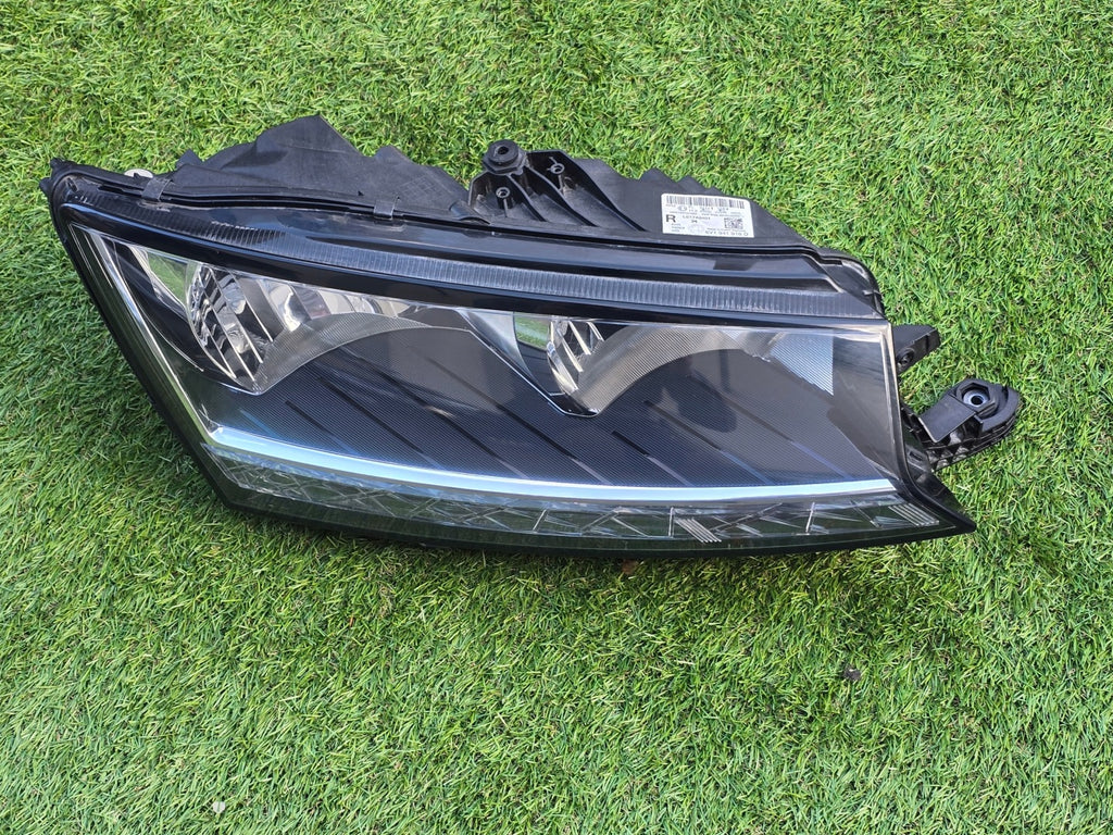 Frontscheinwerfer Skoda Fabia III 6V1941016D Vorderseite Scheinwerfer Headlight SCH3158437474dm
