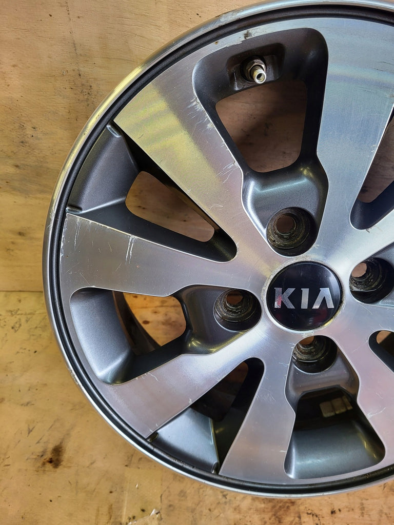 1x Alufelge 14 Zoll 5.0" 4x100 49ET Glanz Silber 52910-1Y390 Kia Mg Rim Wheel