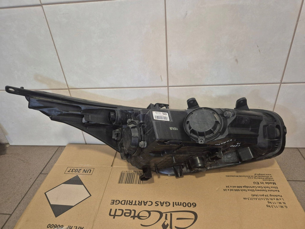 Frontscheinwerfer Kia Ceed 92101A2220 Rechts Scheinwerfer Headlight