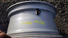 Load image into Gallery viewer, 1x Alufelge 17 Zoll 7.5" 5x108 55ET Glanz Silber EM2C-1007-K1A Ford Galaxy FEL5517186551ke