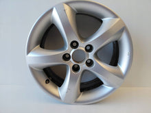 Laden Sie das Bild in den Galerie-Viewer, 1x Alufelge 15 Zoll 5J0601025A Skoda Fabia Ii Rim Wheel FEL8323074594bk