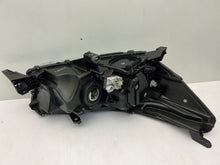 Laden Sie das Bild in den Galerie-Viewer, Frontscheinwerfer Toyota Hilux VIII LED Links Scheinwerfer Headlight