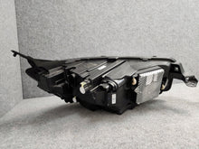 Laden Sie das Bild in den Galerie-Viewer, Frontscheinwerfer VW Multivan T7 S74113E017AF LED Links Scheinwerfer Headlight SCH3417834874rw