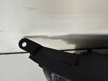 Load image into Gallery viewer, Frontscheinwerfer Hyundai I30 III 92102-G4510 Rechts Scheinwerfer Headlight SCH2833705721rb