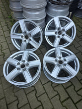 Laden Sie das Bild in den Galerie-Viewer, 4x Alufelge 18 Zoll 8.0" 5x130 53ET Glanz Silber 7P5601025D Porsche Cayenne FEL7341317482ix