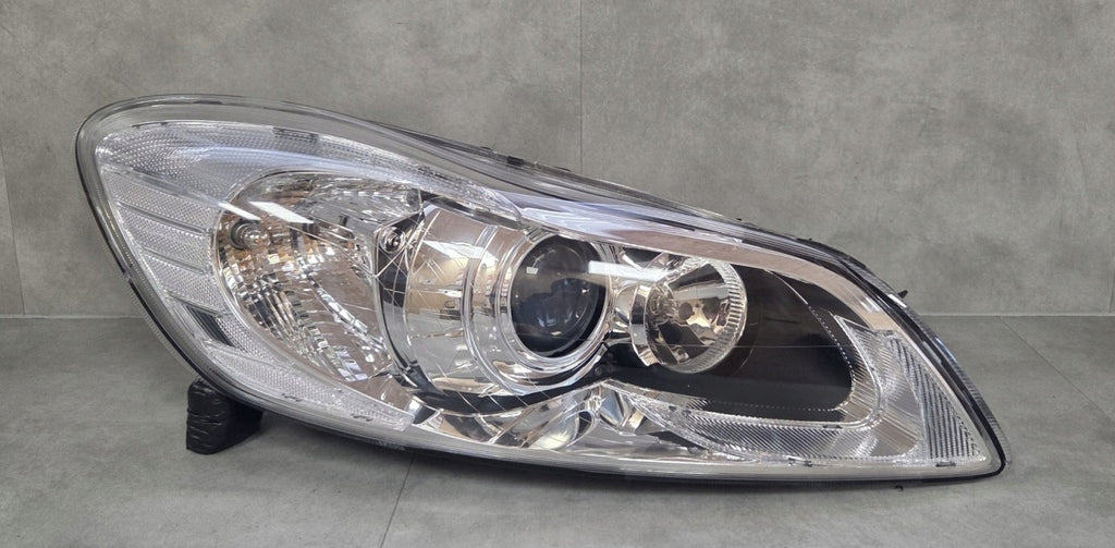Frontscheinwerfer Volvo C30 31299819 Xenon Rechts Scheinwerfer Headlight SCH2979084997zc