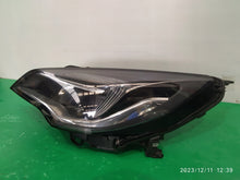 Laden Sie das Bild in den Galerie-Viewer, Frontscheinwerfer Opel Astra LED Links Scheinwerfer Headlight