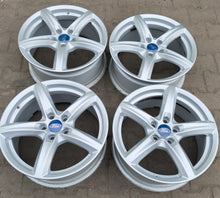 Laden Sie das Bild in den Galerie-Viewer, 4x Alufelge 17 Zoll 7.5" 5x108 47ET RC24757 Ford Mondeo I Kuga II Focus C-Max FEL5388696830uw