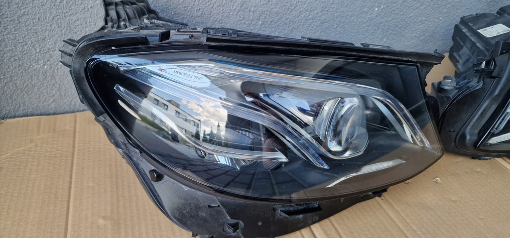 Frontscheinwerfer Mercedes-Benz W213 Ein Satz Scheinwerfer Headlight