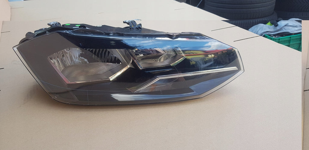 Frontscheinwerfer VW Polo 2G1941006 Rechts Scheinwerfer Headlight