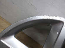 Load image into Gallery viewer, 1x Alufelge 18 Zoll 9.0&quot; 5x112 52ET Glanz Silber 8J0601025 Audi Tt Rim Wheel