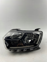 Laden Sie das Bild in den Galerie-Viewer, Frontscheinwerfer Dacia Duster 260609367R Links Scheinwerfer Headlight SCH3133717875gt
