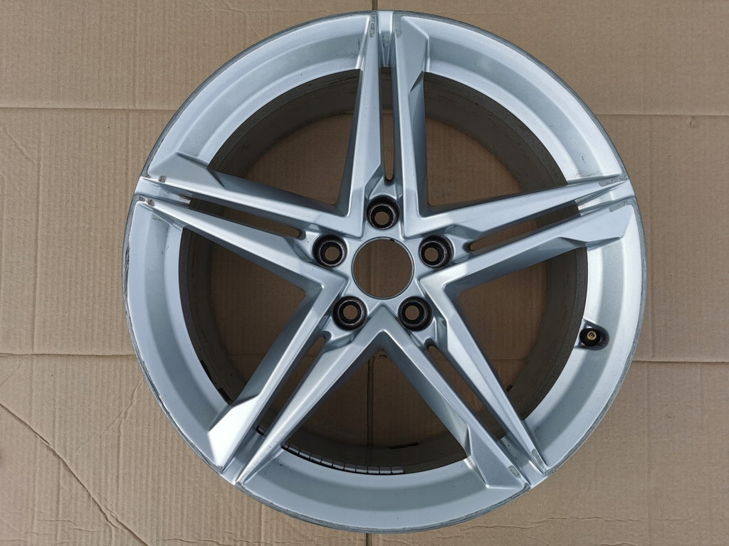 1x Alufelge 18 Zoll 8.0" 5x112 40ET Glanz Silber 8W0601025EC Audi A4 B9