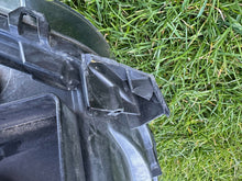 Load image into Gallery viewer, Frontscheinwerfer VW Amarok 90113168 Xenon Links Scheinwerfer Headlight SCH1308922228eq