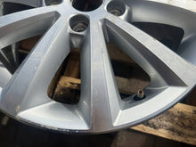 Laden Sie das Bild in den Galerie-Viewer, 1x Alufelge 16 Zoll 2K5601025E VW Caddy Rim Wheel FEL3050900214fq
