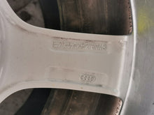 Laden Sie das Bild in den Galerie-Viewer, 1x Alufelge 17 Zoll 7.5" 5x112 43ET Glanz Silber 8V0601025S Audi A4 A3 Rim Wheel FEL9688550362dg