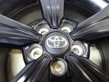 Laden Sie das Bild in den Galerie-Viewer, 1x Alufelge 17 Zoll 6.5&quot; 5x114.3 45ET PW457-10001 Toyota C-Hr Rim Wheel
