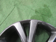 Laden Sie das Bild in den Galerie-Viewer, 1x Alufelge 18 Zoll 7.0" 5x114.3 45ET Glanz Grau 9965787080 Mazda Cx30 Cx-30 FEL3563827333lm