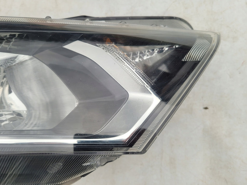 Frontscheinwerfer Hyundai I20 III 92102-Q0000 Rechts Scheinwerfer Headlight SCH4813621392ye