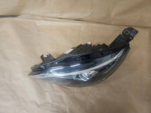 Laden Sie das Bild in den Galerie-Viewer, Frontscheinwerfer Peugeot 308 9816990680 Vorderseite Scheinwerfer Headlight SCH3928807363gy