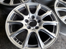 Laden Sie das Bild in den Galerie-Viewer, 4x Alufelge 16 Zoll 6.5" 5x112 49ET Glanz Silber A2054012400 Mercedes-Benz FEL3304306467br