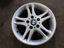 Laden Sie das Bild in den Galerie-Viewer, 1x Alufelge 16 Zoll 7.0" 5x120 46ET BMW E46 Rim Wheel FEL9687611757pv