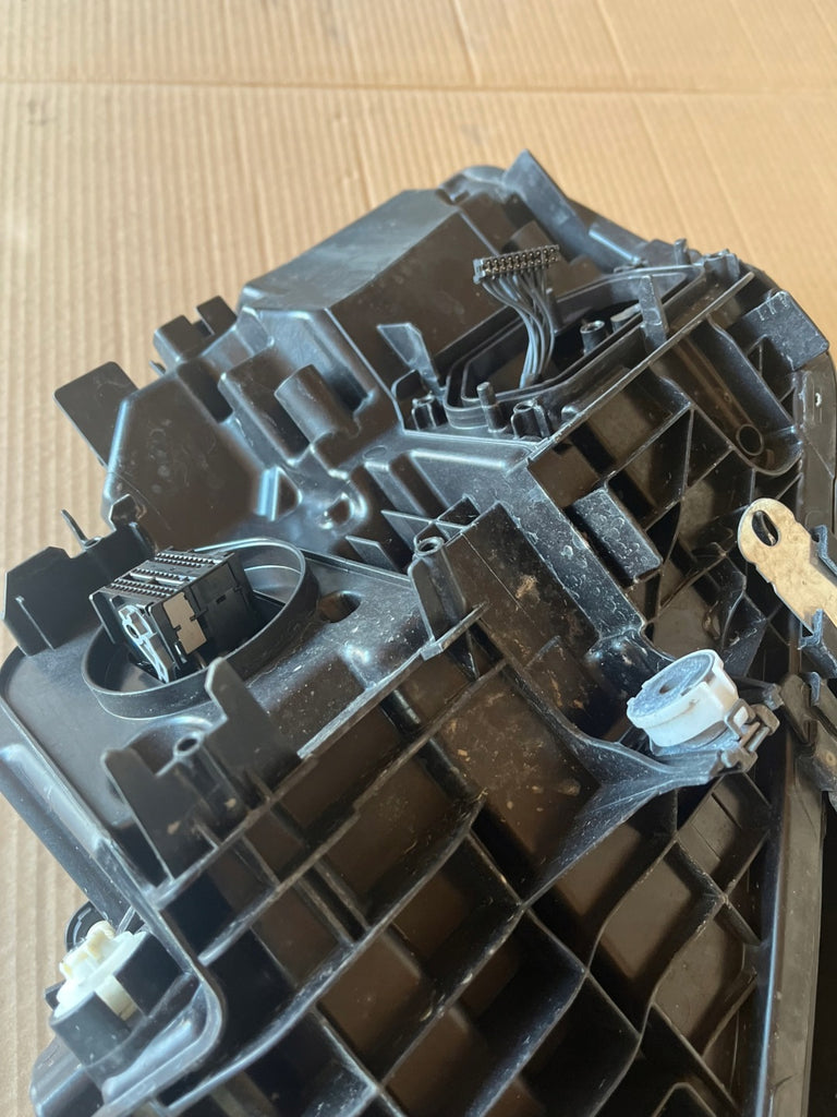 Frontscheinwerfer BMW 3 G21 G20 9450796-04 00405601006E00E Rechts Headlight SCH4547714614mx