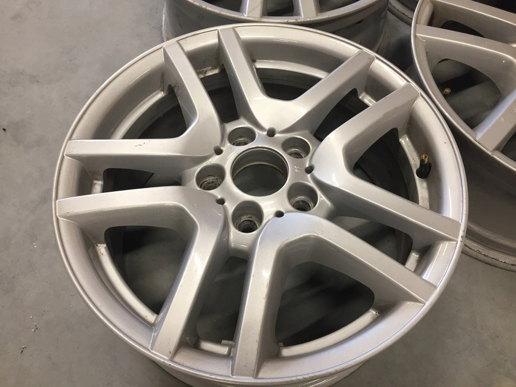 1x Alufelge 17 Zoll 7.5" 5x120 40ET Glanz Silber 6761929 BMW E53 Rim Wheel FEL1631694460qo