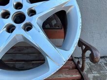 Load image into Gallery viewer, 1x Alufelge 18 Zoll 8.0" 5x108 55ET Glanz Silber BM5J-1007-FB Ford Focus FEL1390241665is