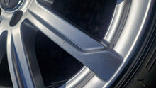 Laden Sie das Bild in den Galerie-Viewer, 4x Alufelge 18 Zoll 9.0" 5x112 52ET Glanz Silber 8J0601025K Audi Tt Rim Wheel FEL8865505171ql