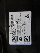 Laden Sie das Bild in den Galerie-Viewer, Frontscheinwerfer Mercedes-Benz Cla A1189061201 LED Rechts Headlight SCH8684851202dz