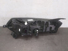 Laden Sie das Bild in den Galerie-Viewer, Frontscheinwerfer Renault Megane E Tech 260103279R 260605490R Rechts oder Links