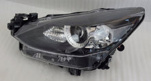 Laden Sie das Bild in den Galerie-Viewer, Frontscheinwerfer Mazda 2 Demio D43N-51040 Links Scheinwerfer Headlight SCH8900579302wg