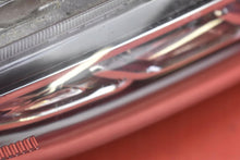 Load image into Gallery viewer, Frontscheinwerfer Hyundai Kona -1048621- Links Scheinwerfer Headlight SCH3791189092yk