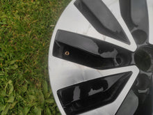 Laden Sie das Bild in den Galerie-Viewer, 1x Alufelge 15 Zoll 5.5" 5x100 38ET 6C0601025C VW Polo Rim Wheel FEL5932666019qj
