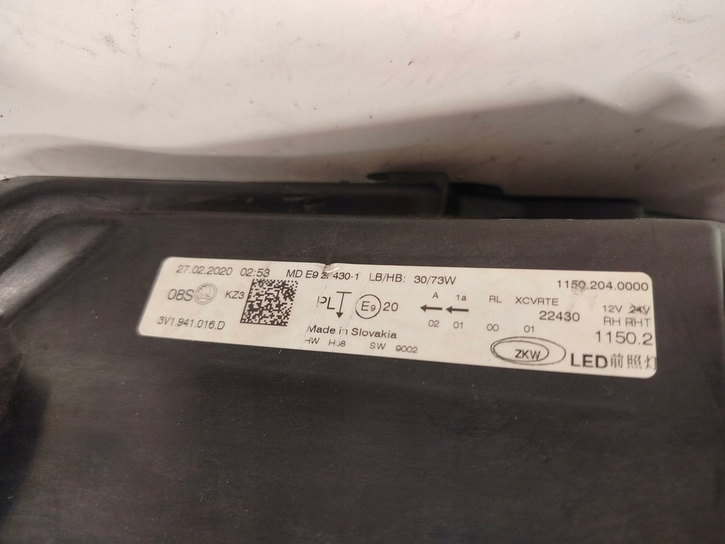 Frontscheinwerfer Skoda Superb III 3V1941016D Full LED Rechts Headlight
