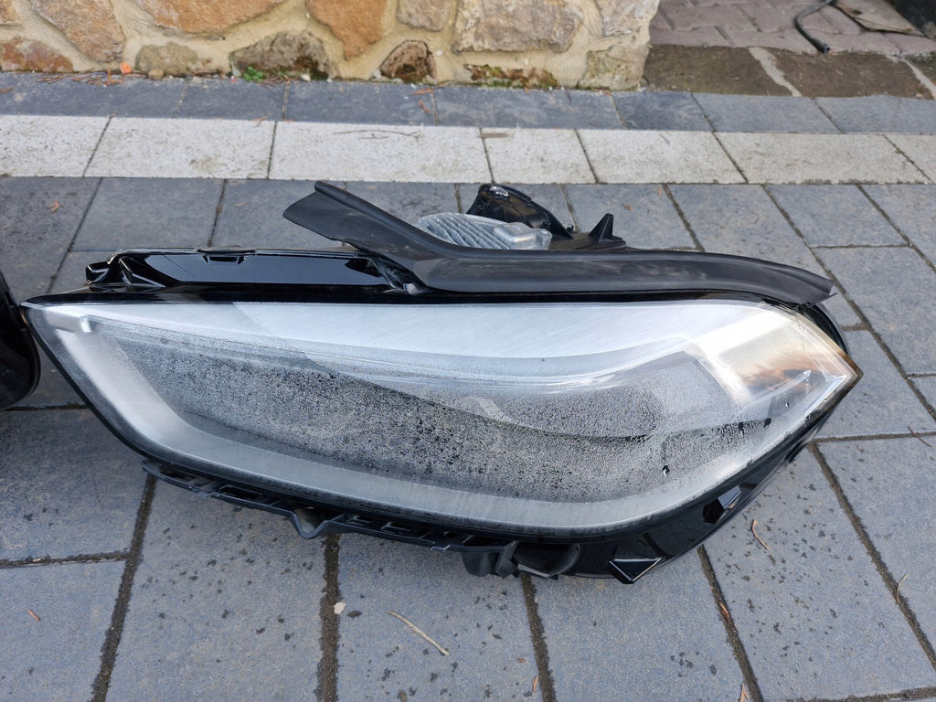 Frontscheinwerfer BMW F40 5A1E055 5A1E056 LED Ein Satz Scheinwerfer Headlight SCH2989339225yh