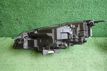 Laden Sie das Bild in den Galerie-Viewer, Frontscheinwerfer Ford Kuga AA112180 Full LED Rechts Scheinwerfer Headlight SCH8266062823ui